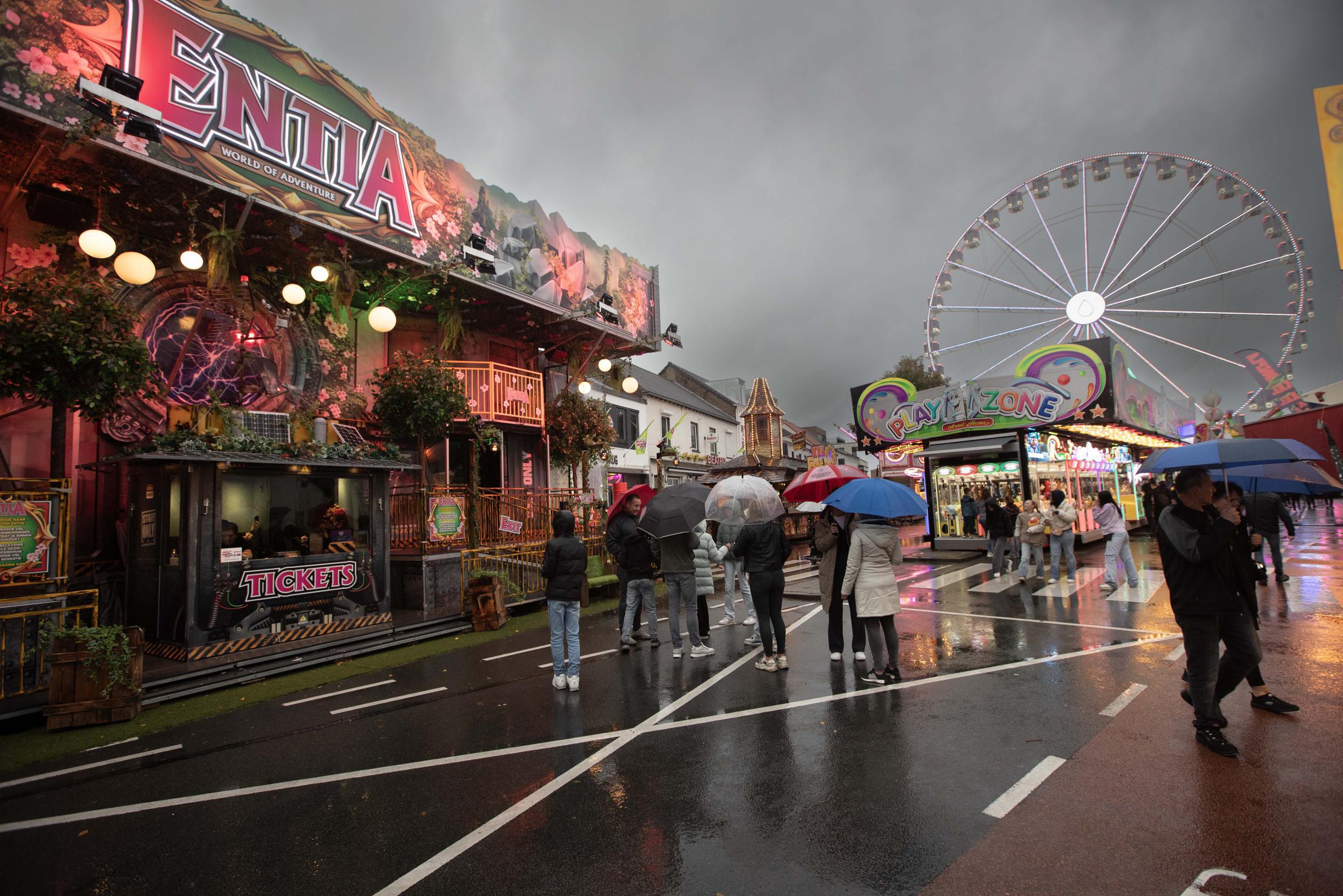 Kermis Weert twee minuten stil om plotseling overlijden exploitant